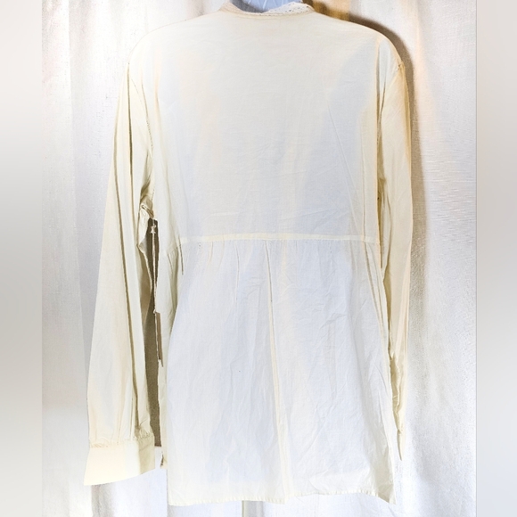 2/$20 Caribbean Joe L Crochet Tunic Top - Picture 4 of 7